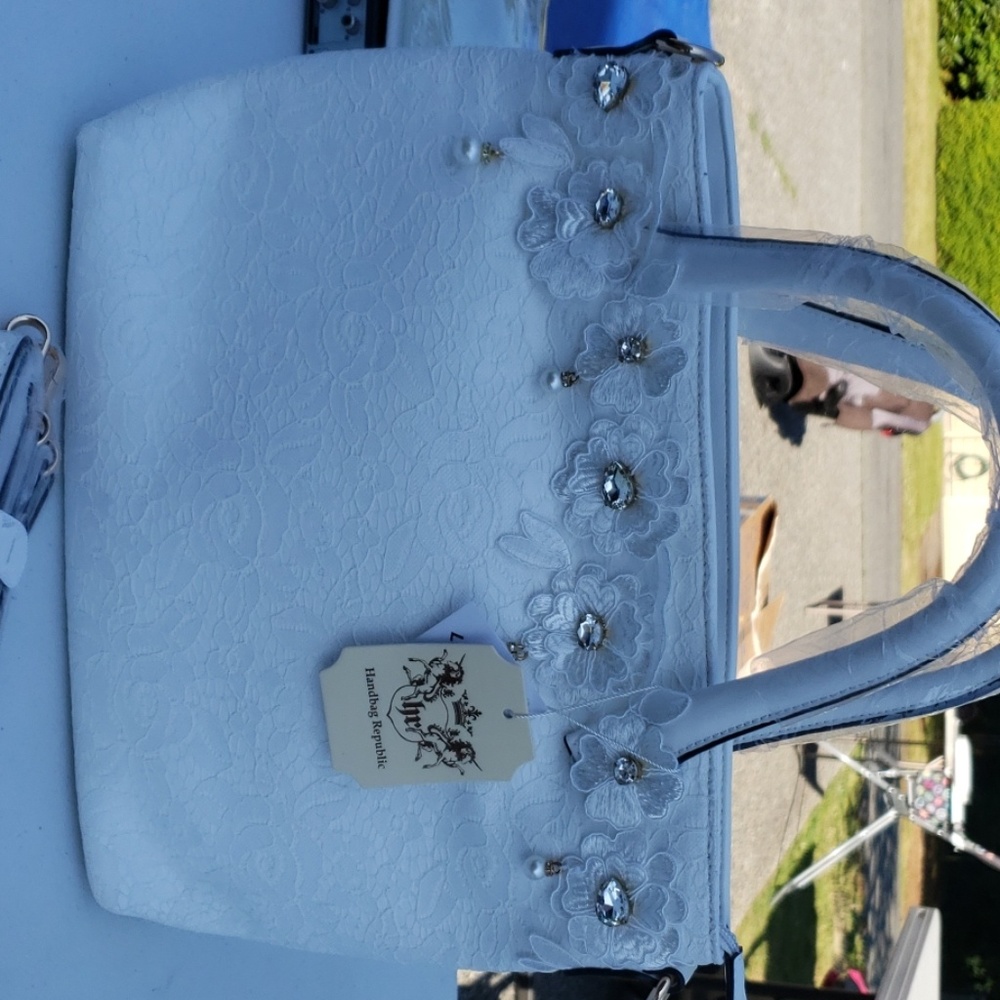 Handbag - Picture 3 of 3